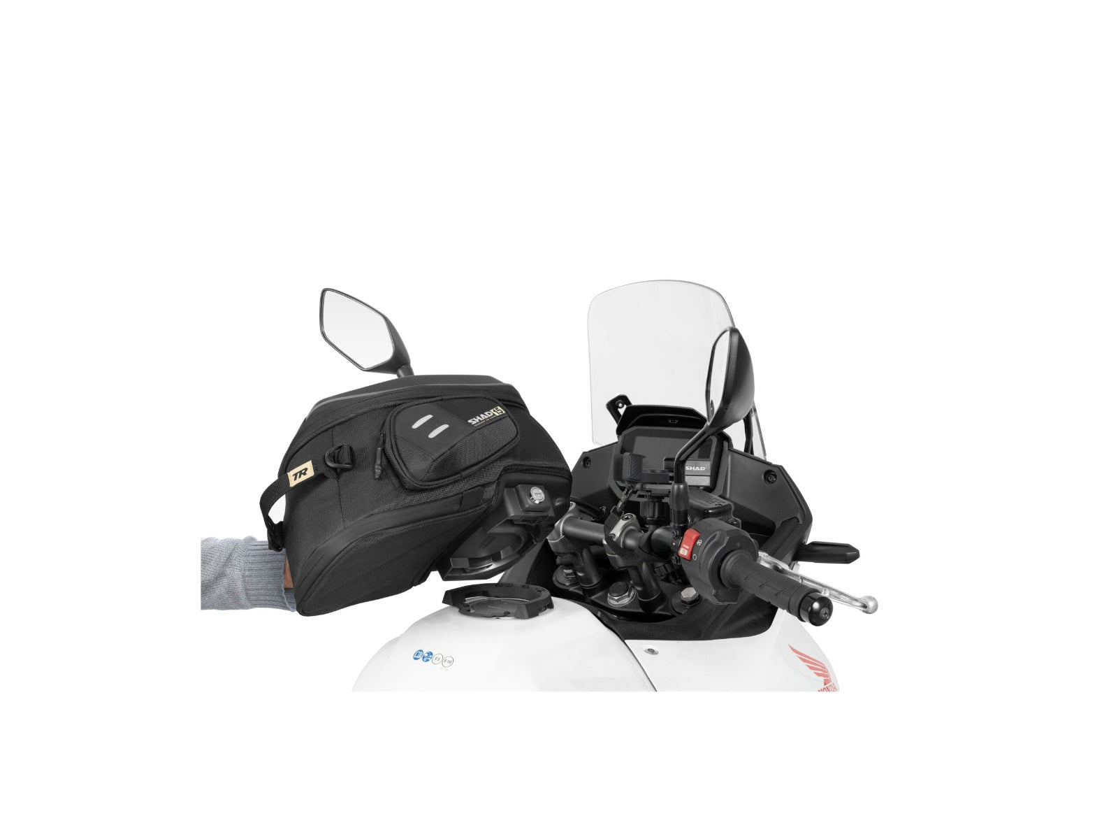 Bajaj Pulsar 400 (25) SHAD Click System Tank Bag Kit