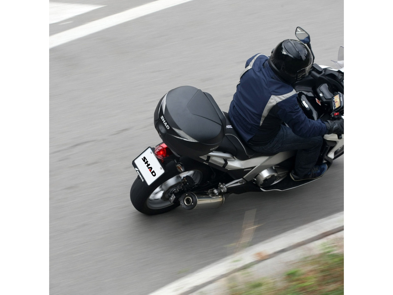 SHAD SH39 Top Box Carbon - 39 Litre Motorcycle Top Case