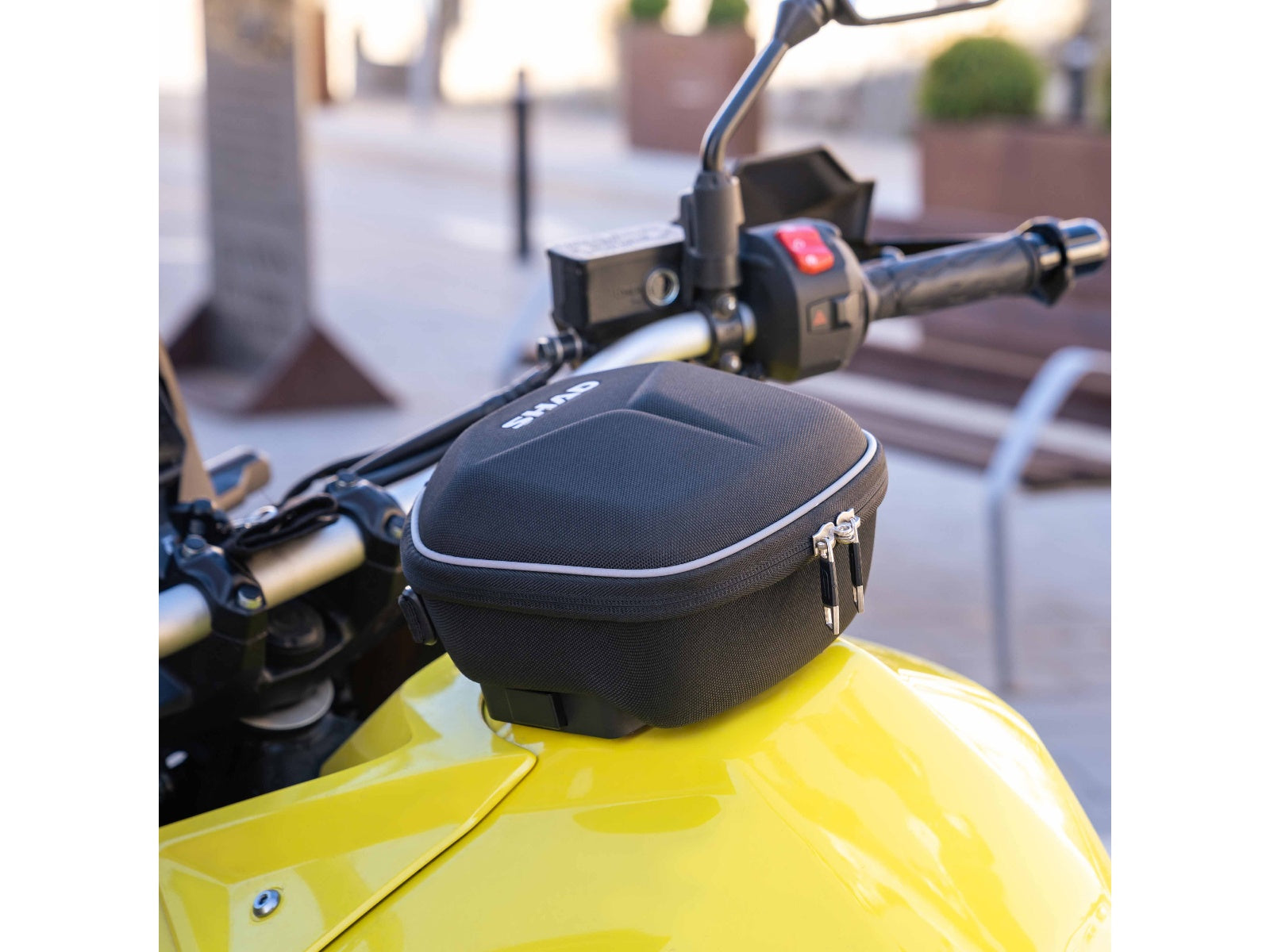 SHAD E02 Click System Tank Bag