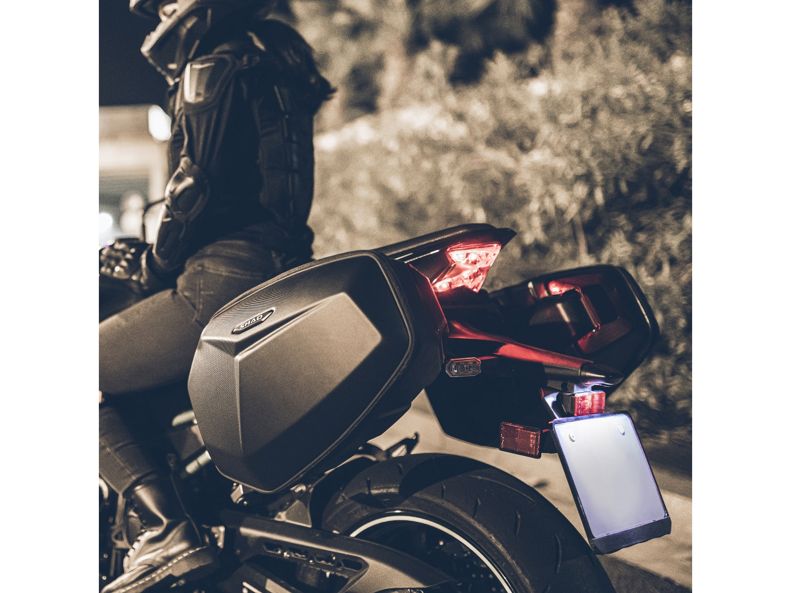 SHAD E48SR Panniers - 15 Litre Motorcycle Side Cases