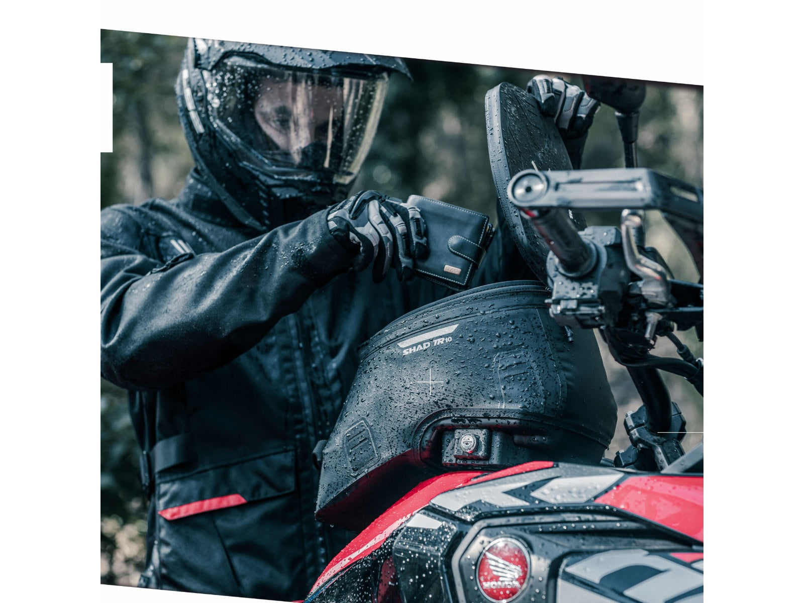 SHAD TR10 Click System Tank Bag - 7 Litre
